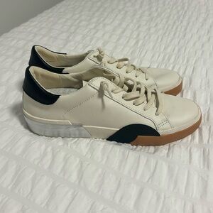 Dolce Vita Zina sneakers